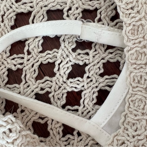 Anthropologie BISHOP + YOUNG
CROCHET CROP TOP XS EUC - Picture 4 of 9